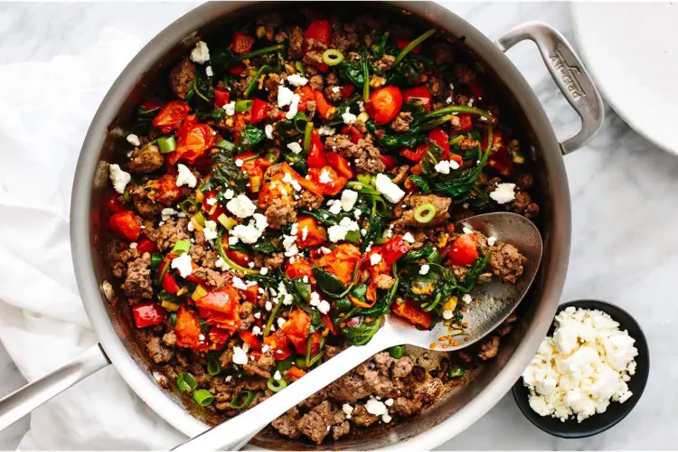 A colourful stir-fry with minced beef, peppers, and courgettes, a Mediterranean-inspired minced beef recipe.