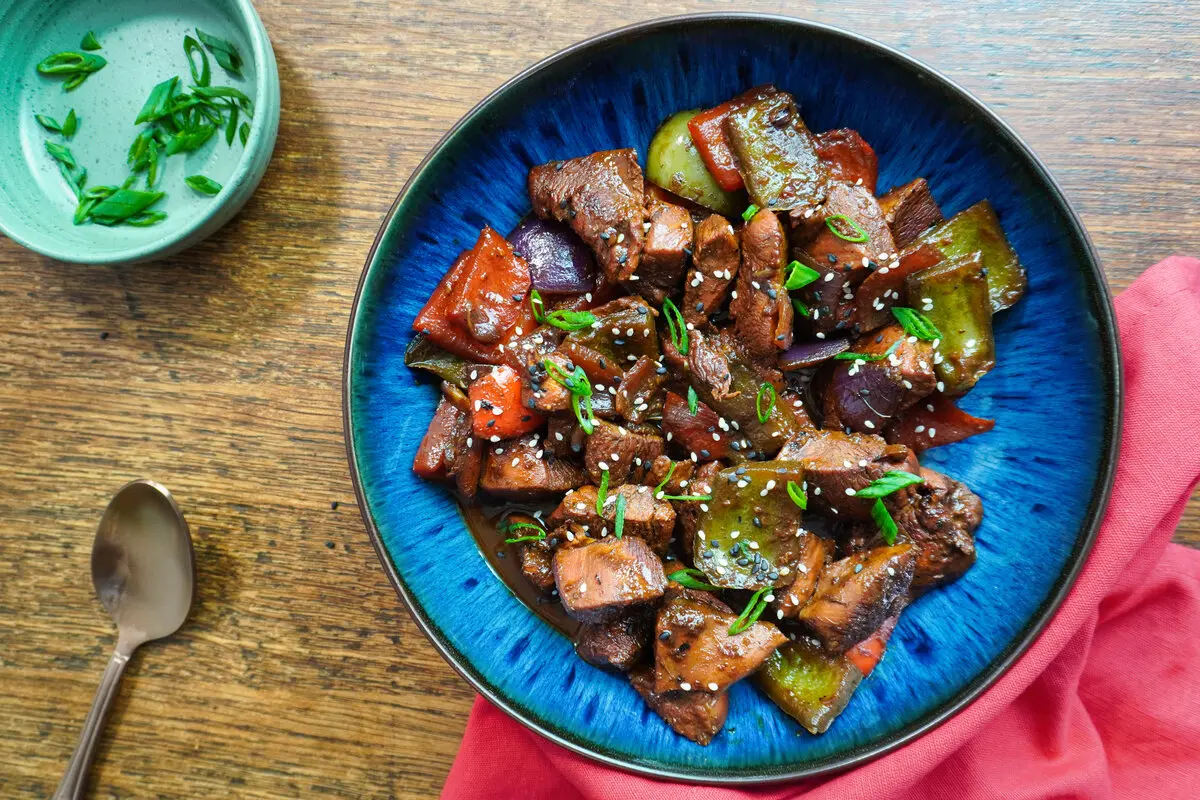 Sticky Korean chicken in spicy glaze, ideal fakeaway dinner recipe