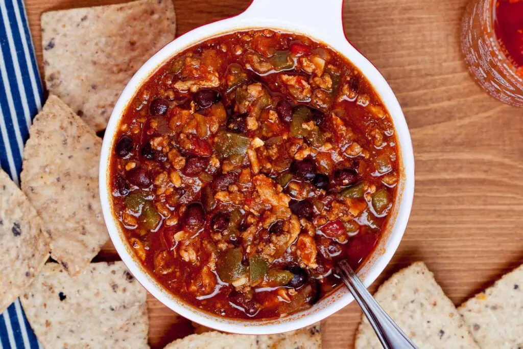 Packed with turkey mince, black beans, peppers and a rich tomato sauce, this slow cooker mince recipe is proper cold-weather comfort food. Serve it with crunchy tortilla chips for scooping up every last bit.